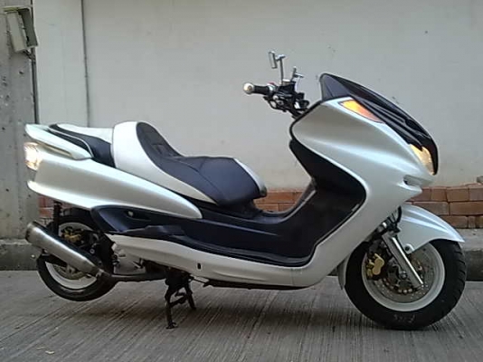 ลดราคาครับ Majesty 250cc  ( ไมห้าลูก )