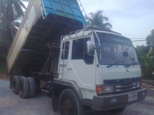 ขายFUSO527เทอร์โบ220แรงดั้ม2เพลาสภาพสวยพร้อมใช้