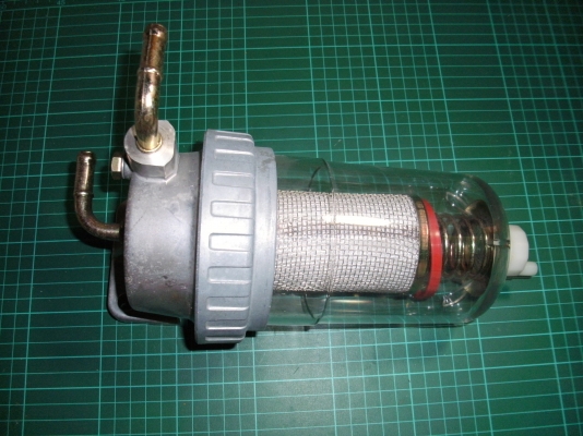 KOBELCO SK200-6,6E / OIL SEPARATOR