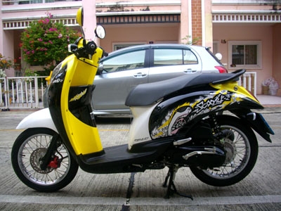 ขายScoopy i ปี 2012ลาย active-boy ไมล์แท้ 6283 กม. หัวฉีดประหยัดน้ำมัน มีสมุดคู่มือการใช้งาน+สมุดคู่มือการรับประกัน+กุญแจแท้ 2 ดอก