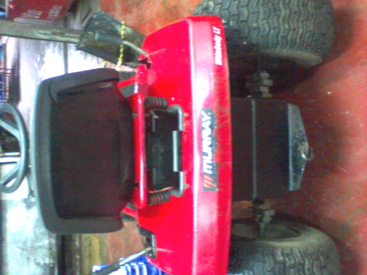 ขาย รถตัดหญ้านั่งขับยี่ห้อ Murray 14 hp สภาพสวยเครื่องดี ประกอบใหม่นำเข้าญี่ปุ่น ราคา 58,000