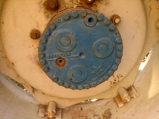 ขายรถไถร์ FORD 8210 ขับเครื่อน 4 ล้อ 2 เพลา สภาพพร้อมใช้