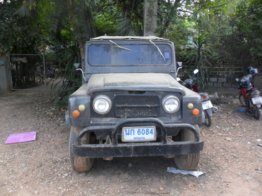 ขายรถจิ๊บ นิสสันแพรททอล แวนช่วงสั้นสามประตู