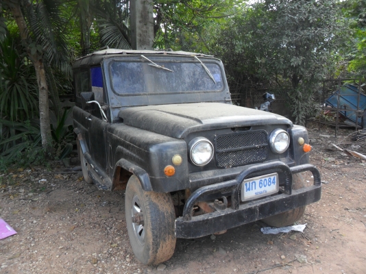 ขายรถจิ๊บ นิสสันแพรททอล แวนช่วงสั้นสามประตู