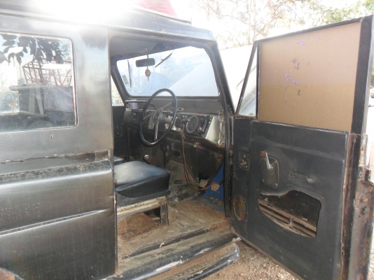 ขายรถจิ๊บ นิสสันแพรททอล แวนช่วงสั้นสามประตู