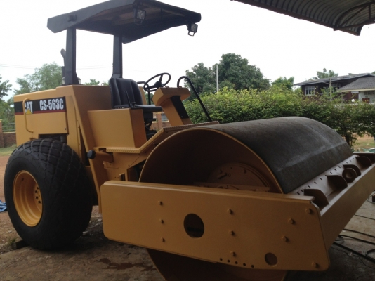 ขายรถบด 2 เพลา 1 ล้อ เรียบ 1 ล้อหนาม CAT-CS-563 เล่มทะเบียน สภาพสวย รีบจองด่วน