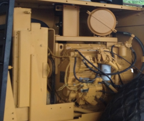 ขายรถบด 2 เพลา 1 ล้อ เรียบ 1 ล้อหนาม CAT-CS-563 เล่มทะเบียน สภาพสวย รีบจองด่วน