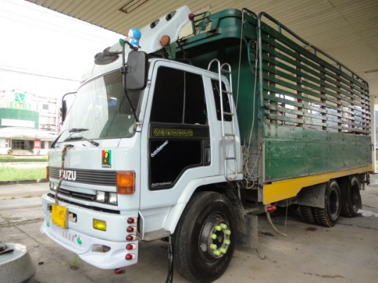 ISUZU 185 แรงม้า หัวเปลี่ยน เครื่องเปลี่ยน เล่มพร้อมค่ะ