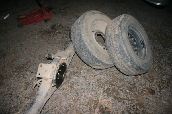 ++ ขายด่วน  ++ เพลาหล่อใหม่ (จม) สำหรับ VIGO โดยเฉพาะ ไม่มีรั่ว ร้าว แตก