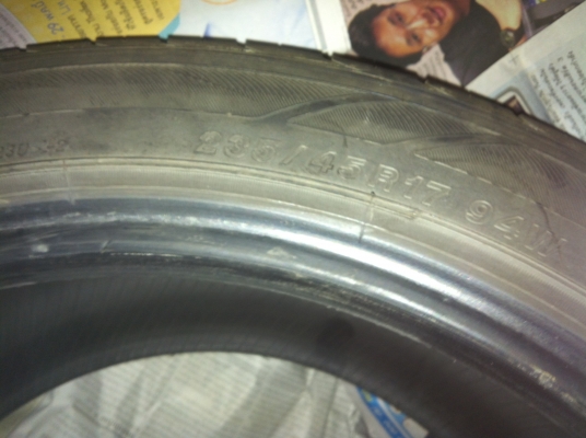 ขายยาง โยโกะ 4 เส้น 235/45/17