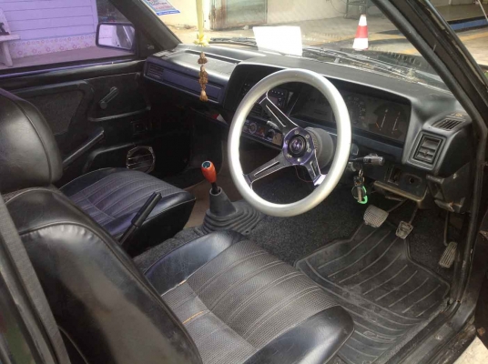 ขาย toyota ke70    2 ประตู