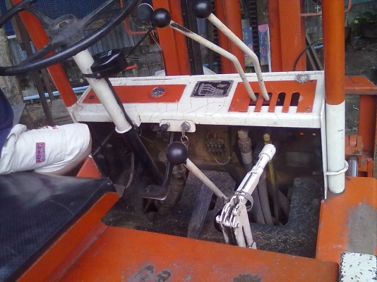 ขายโฟลิฟค์ SUMITOMO  ยก 2 ตัน เสาสูง  4 เมตร  เครื่องเบนซิน สภาพเดิม  พร้อมใช้  ราคา 110000  ครับ    สนใจคุยกันครับ  081-1755103