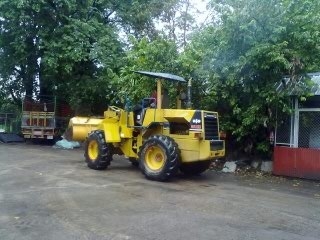 ขายรถตักล้อยาง KOMUTSU WA100-1 สภาพดี พร้อมใช้งาน ราคาต่อรองได้
