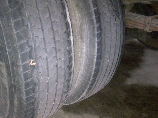 6ล้ออีซูซุNQR /120HPกะบะบรรทุกยาว4.30ม