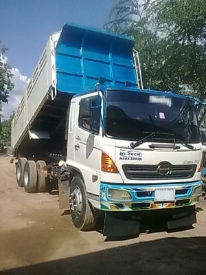 ขายHINO MEGA 260 ปลายปี47มีระบบลากพ่วงKTK สลักใหญ่ สภาพสวยพร้อมใช้ ติดต่อได้ที่คุณ อ๊อฟ พิจิตร 086-737-9991