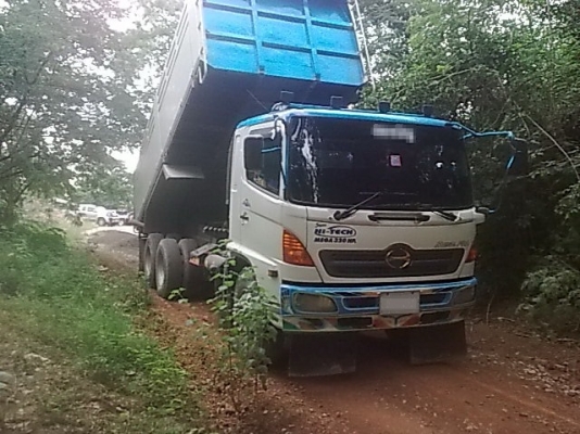 ขายHINO MEGA 260 ปลายปี47มีระบบลากพ่วงKTK สลักใหญ่ สภาพสวยพร้อมใช้ ติดต่อได้ที่คุณ อ๊อฟ พิจิตร 086-737-9991