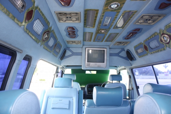 ขายรถตู้ ปี2005 ต่อรองได้