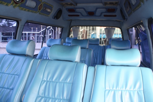 ขายรถตู้ ปี2005 ต่อรองได้