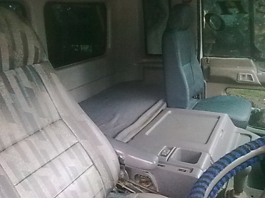 ขายเทเลอร์12ล้อโปรเฟีย สภาพสวยพร้อมใช้ ติดต่อได้ที่คุณอ๊อฟ พิจิตร 086-737-9991