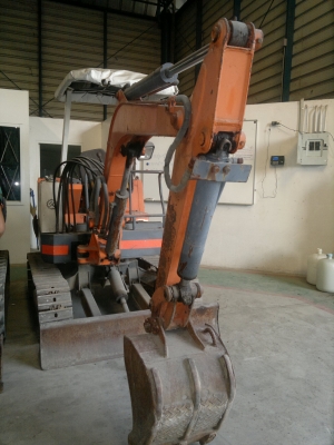 รถขุดเล็ก KUBOTA  KH-50 ปี1985 สภาพดีนำเข้าจากญี่ปุ่น