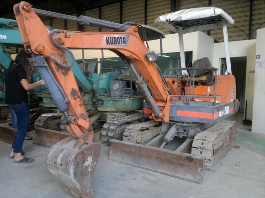 รถขุดเล็ก KUBOTA  KH-50 ปี1985 สภาพดีนำเข้าจากญี่ปุ่น