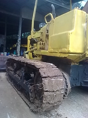 ขายแทรกเตอร์KOMATSU D20p-5 เอกสารอิมวอย สภาพสวยพร้อมใช้ ติดต่อได้ที่คุณ อ๊อฟ พิจิตร 086-737-9991