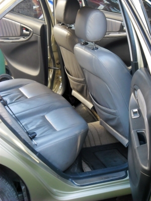 ขายรถ ครับ เพราะไม่มีที่จอด รุ่น( TOYOTA (VIOS)ตัว ท้อป - ( s ) ดีส 4 ล้อ ( AIR BAG-ABS ) รถสวย ครับ  ผู้หญิงใช้ ไมล์ดิจิตอล