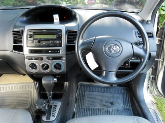 ขายรถ ครับ เพราะไม่มีที่จอด รุ่น( TOYOTA (VIOS)ตัว ท้อป - ( s ) ดีส 4 ล้อ ( AIR BAG-ABS ) รถสวย ครับ  ผู้หญิงใช้ ไมล์ดิจิตอล