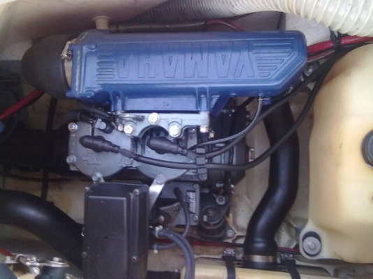 ขายด่วนเรือเจ๊ตสกี YAMAHA 650 CC. ถอยหลังได้ครับ เก่าญี่ปุ่น