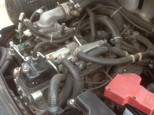 รถยกโตโยต้ารุ่น 8 เสาสูง 4 เมตร เครื่องเบนซินติดแก๊สจากนอก เกียร์ออโต้ สภาพพร้อมใช้งานได้เลย รถยกโตโยต้ารุ่น 8 เสาสูง 4 เมตร เครื่องเบนซินติดแก๊สจากนอก เกียร์ออโต้ สภาพพร้อมใช้งานได้เลย