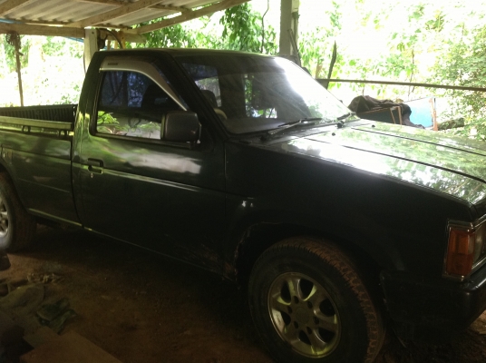 รถNissan ใช้กา๊ชเครื่่องเบนซินสภาพสวยพร้อมใช้งานติดต่อ 080-1405528 รถNissan ใช้กา๊ชเครื่่องเบนซินสภาพสวยพร้อมใช้งานติดต่อ 080-1405528