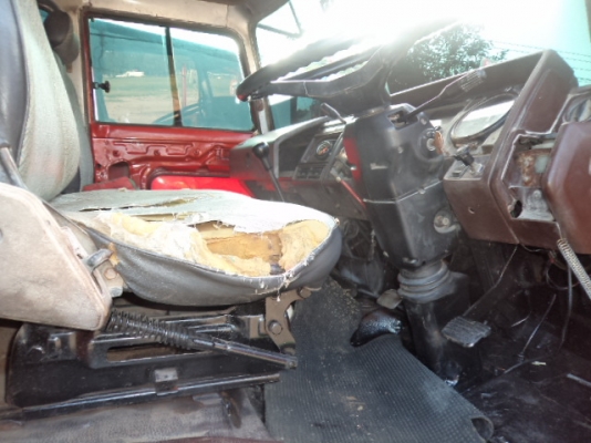 .รถฮีโน่10ล้อเครื่อง195แรงม้า เป็นเทเลอร์เข็นแม็กโค200-320ได้สบายๆ .รถฮีโน่10ล้อเครื่อง195แรงม้า เป็นเทเลอร์เข็นแม็กโค200-320ได้สบายๆ