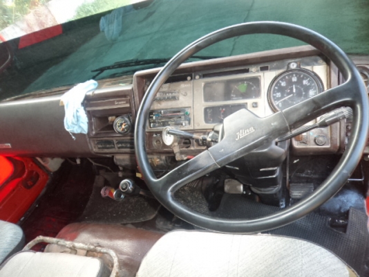 .รถฮีโน่10ล้อเครื่อง195แรงม้า เป็นเทเลอร์เข็นแม็กโค200-320ได้สบายๆ .รถฮีโน่10ล้อเครื่อง195แรงม้า เป็นเทเลอร์เข็นแม็กโค200-320ได้สบายๆ