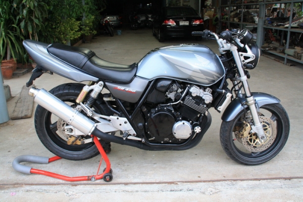 ขาย CB 400 เทค 1 สรรพสามิต รถเดิม ใสปิ๊ง เทคเปิดทุกเกียร์ ขาย CB 400 เทค 1 สรรพสามิต รถเดิม ใสปิ๊ง เทคเปิดทุกเกียร์