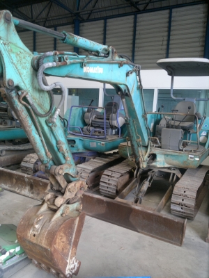 รถขุดเล็ก KOMATSU PC20-7 สภาพดีนำเข้าจากญี่ปุ่น