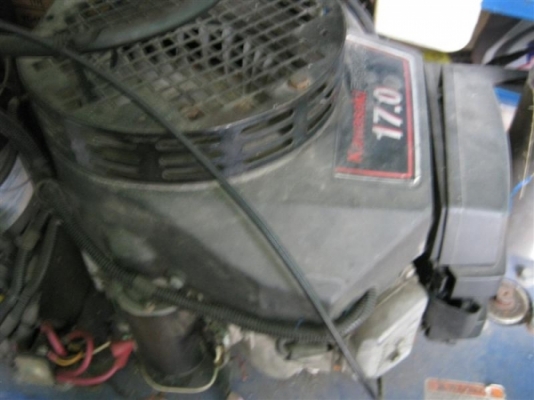 ขายเครื่องยนต์เพลาคว่ำ มีชุดแก๊ส พร้อมหม้อต้ม+ถังแก๊ส ครับ