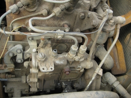 ขายถูกตามสภาพ-รถขุด FURUKAWA: FH 10A สภาพเครื่องดี เพียงแต่โรลเลอร์แตกเท่านั้น