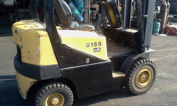 รถโฟล์คลิฟ 1.5 ตัน ยก 6 เมตร รถโฟล์คลิฟ 1.5 ตัน ยก 6 เมตร