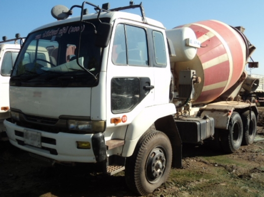 ขายถูก รถโม่ปูน NISSAN 320 hp ปี 48