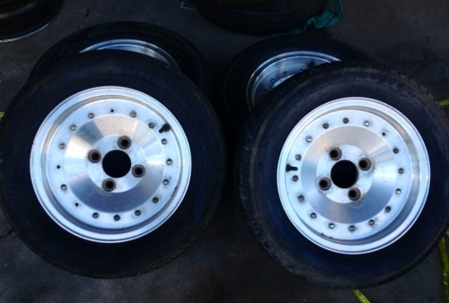 >>>ขายล้อลายตันขอบ 13x5.5 ใส่ 4/114.3 พร้อมยางครับ<<<