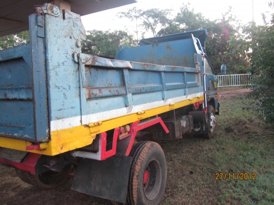 ขาย  6  ล้อดั้ม  ISUZU  KS  110  HP  ฝาขาว