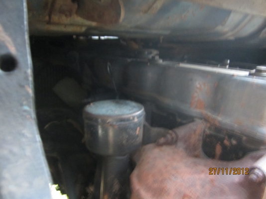 ขาย  6  ล้อดั้ม  ISUZU  KS  110  HP  ฝาขาว