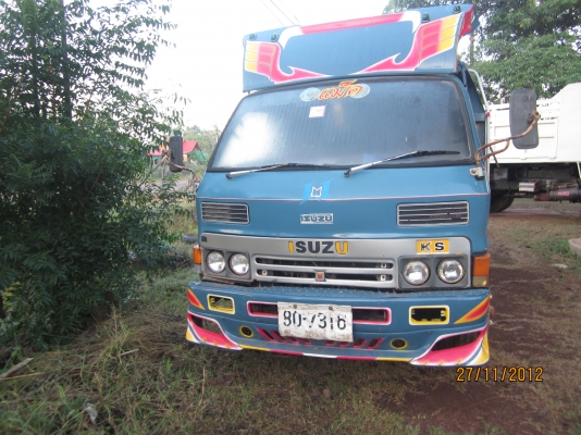 ขาย 6 ล้อดั้ม ISUZU KS 110 HP ฝาขาว ขาย 6 ล้อดั้ม ISUZU KS 110 HP ฝาขาว