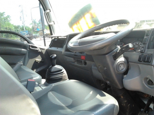 ISUZU ELF NPR 150 HP EURO2 ปี 52 กระบะคอกเหล็กยาว 5.30 เมตร เครื่องแรงดีภายในสวย แอร์ พวงมาลัยเพาเวอร์ ช่วงล่างคัชซีสวย ยางสภาพดี 80\% พร้อมใช้งาน ทะเบียนภาษีครบไม่มีขาดพร้อมโอนครับ