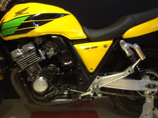 นุรังสิต___ขาย CB400 ปี93 รถเดิมๆๆ สวยๆ เครื่องดี เอกสารอินวอยเเท้ตัวจริง   ราคา 57000 พร้อมส่งทั่วไทย