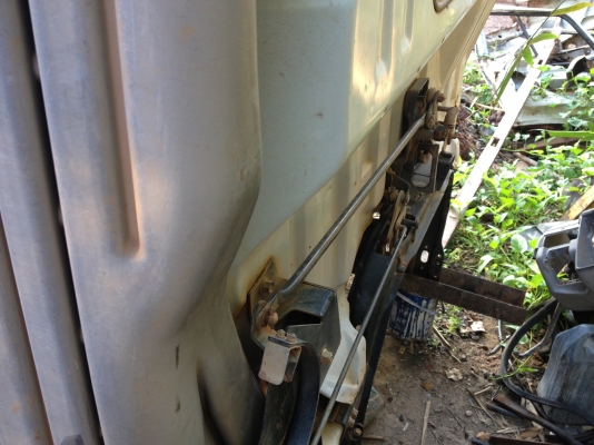 ขายหัว รถ 6 ล้อ HINO FC4J สภาพพร้อมใช้งาน อุปกรณ์ภายในสวย ราคาคุยกันได้ครับ