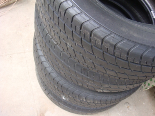 ขายยาง 185/60/15 Dunlop ปี 11 ขายยาง 185/60/15 Dunlop ปี 11