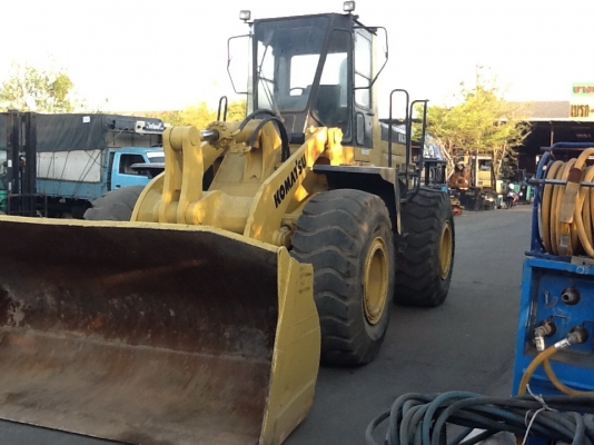 รถตักล้อยาง KOMATSU WA 380-3
