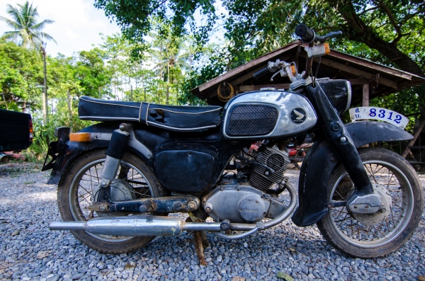 ขาย c92 เดิมๆทะเบียนโอนเครื่องติดสตาร์มือใช้งานได้