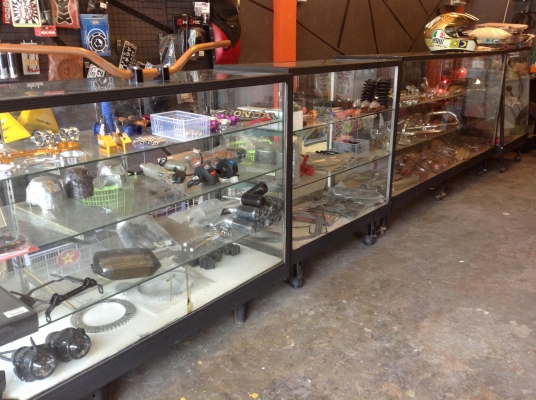 เปิดร้านอะไหล่แต่งบิ๊กไบค์ทุกรุ่นมีสินค้าให้เลือกมากมายย่านพระราม7วงศ์สว่าง